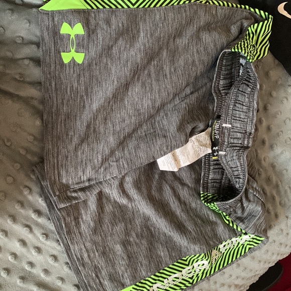 Shorts for big boys 4 for $20. 3 Small size and 1 M size.See video n pics. - Picture 4 of 6